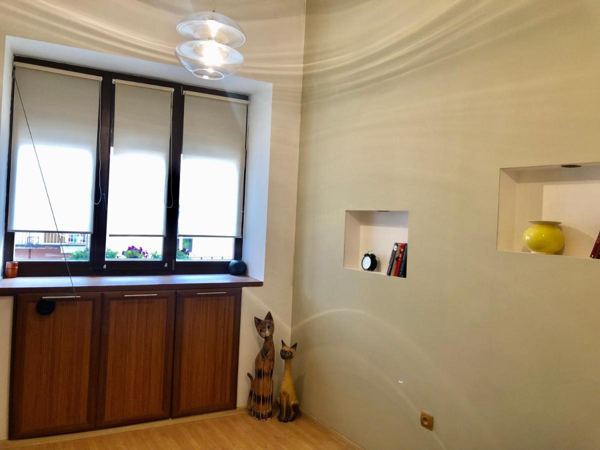Apartment In The City Centre Lviv Exterior photo