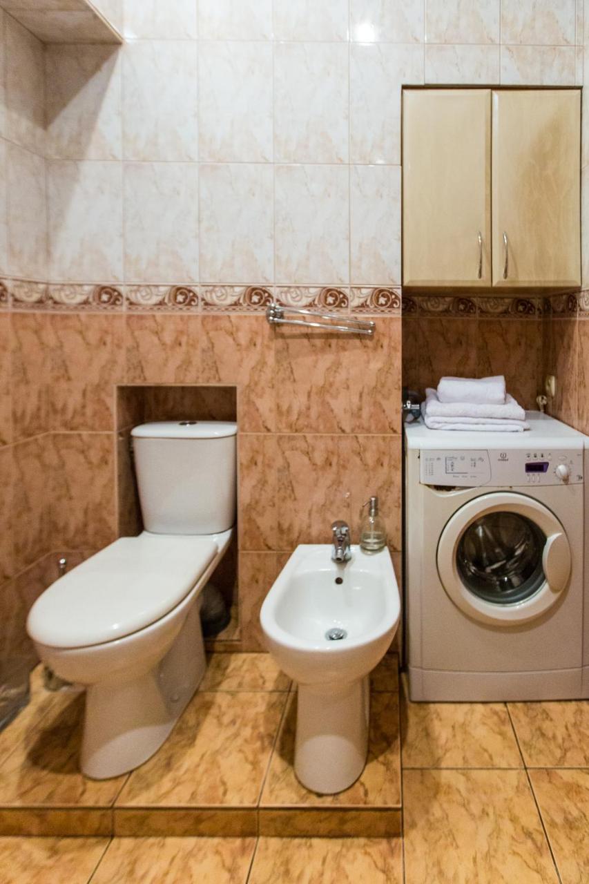 Apartment In The City Centre Lviv Exterior photo